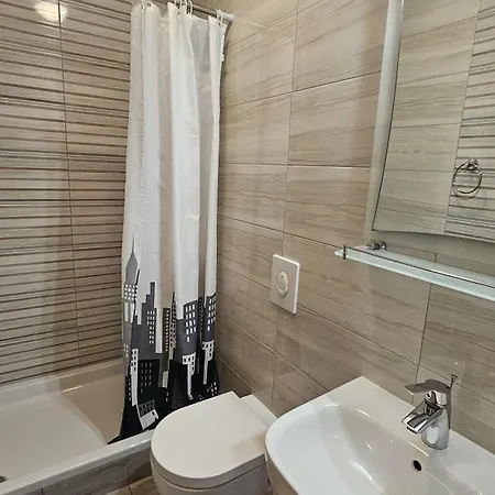 20 Apartament *