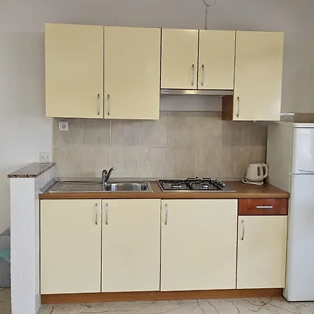 Apartament 20 *